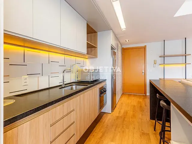 Apartamento 1 quarto e 2 banheiros, à venda, no bairro Três Figueiras em Porto Alegre