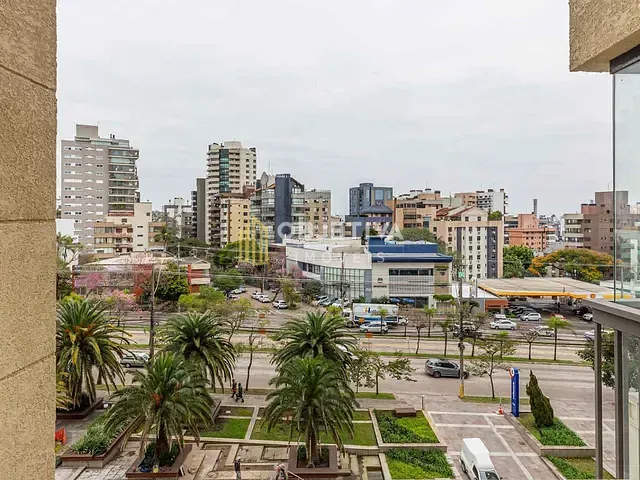 Apartamento 1 quarto e 2 banheiros, à venda, no bairro Três Figueiras em Porto Alegre