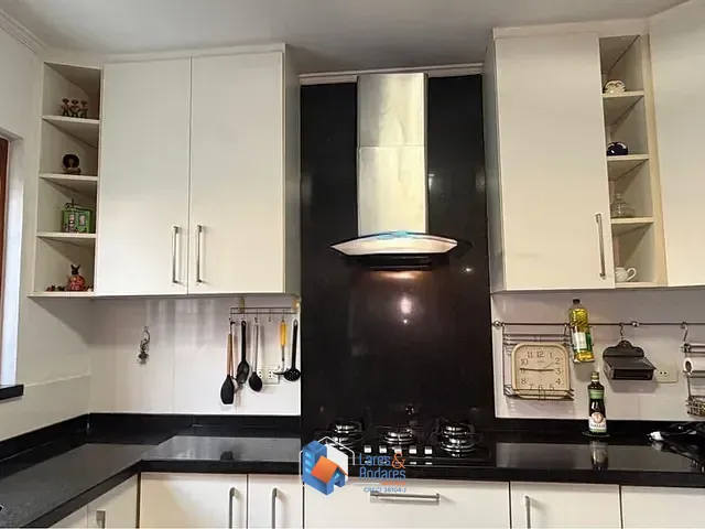 Casa 3 quartos e 5 banheiros, à venda, no bairro Jardim Peri Peri em São Paulo