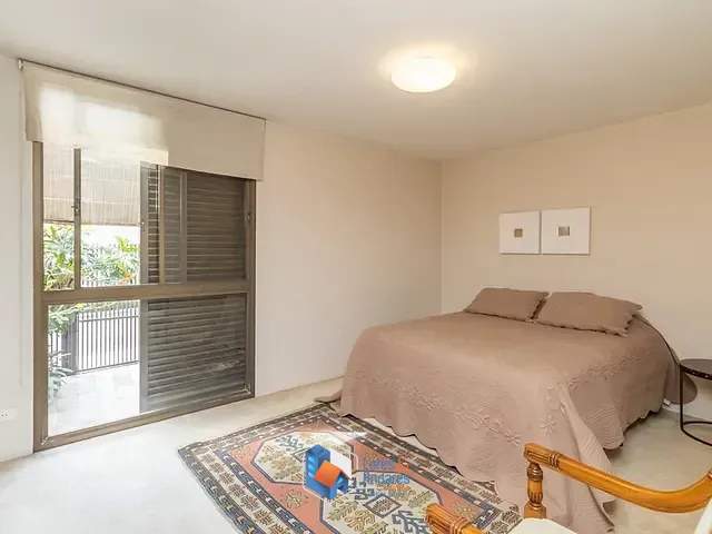 Casa 4 quartos e 8 banheiros, à venda, no bairro Pacaembu em São Paulo