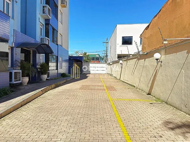 Apartamento 3 quartos e 2 banheiros, à venda, no bairro Cavalhada em Porto Alegre