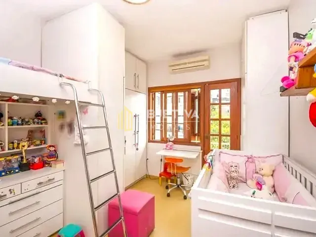 Apartamento 2 quartos e 1 banheiro, à venda, no bairro Higienópolis em Porto Alegre