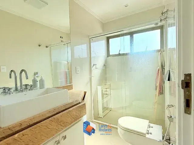 Casa 4 quartos e 6 banheiros, à venda, no bairro Real Parque em São Paulo
