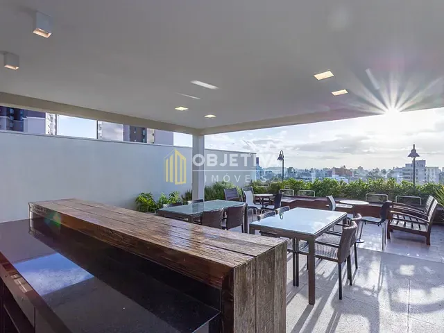 Apartamento 3 quartos e 3 banheiros, à venda, no bairro Petrópolis em Porto Alegre