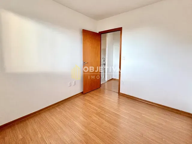 Apartamento 2 quartos e 1 banheiro, à venda, no bairro Fátima em Canoas