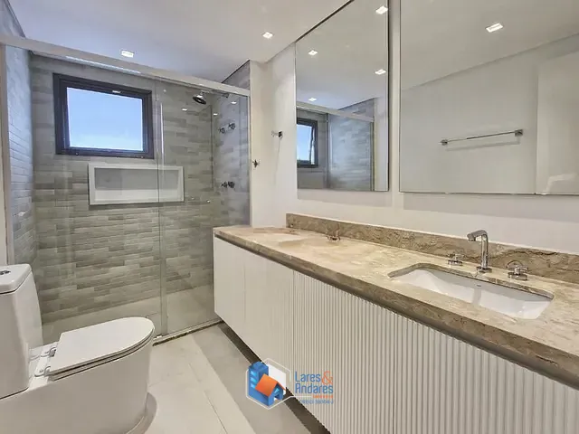 Apartamento 3 quartos e 5 banheiros, à venda, no bairro Jardim das Acácias em São Paulo