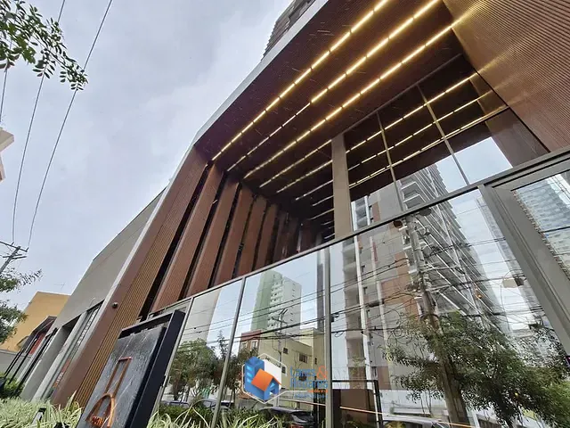 Apartamento 3 quartos e 5 banheiros, à venda, no bairro Jardim das Acácias em São Paulo