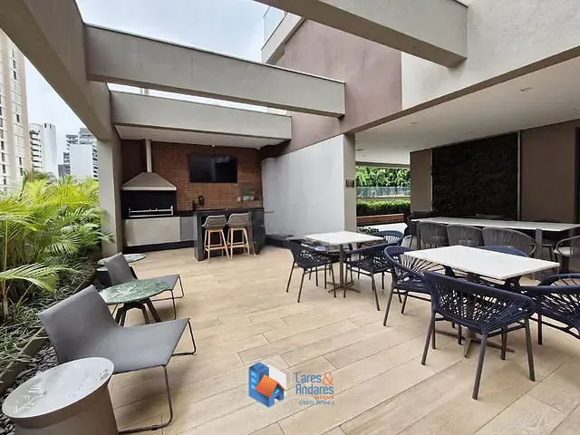 Apartamento 3 quartos e 5 banheiros, à venda, no bairro Jardim das Acácias em São Paulo