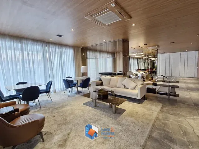 Apartamento 3 quartos e 5 banheiros, à venda, no bairro Jardim das Acácias em São Paulo
