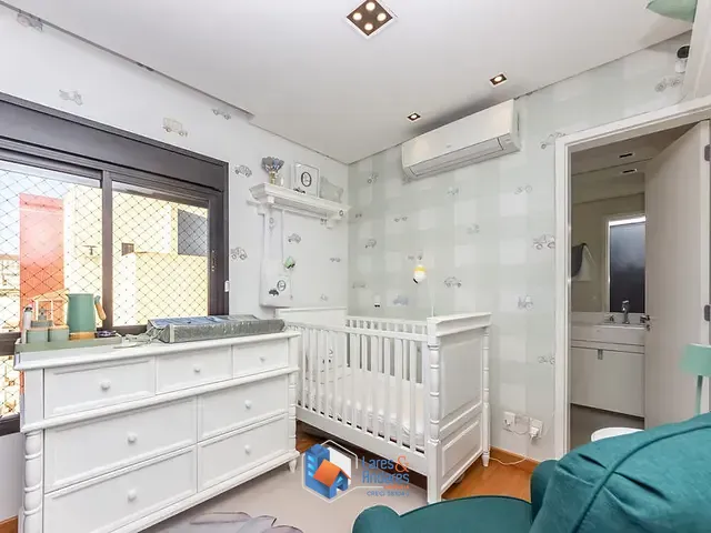 Apartamento 3 quartos e 5 banheiros, à venda, no bairro Moema em São Paulo