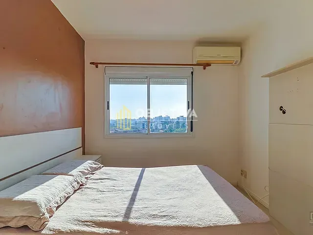 Apartamento 3 quartos e 3 banheiros, à venda, no bairro Vila Ipiranga em Porto Alegre