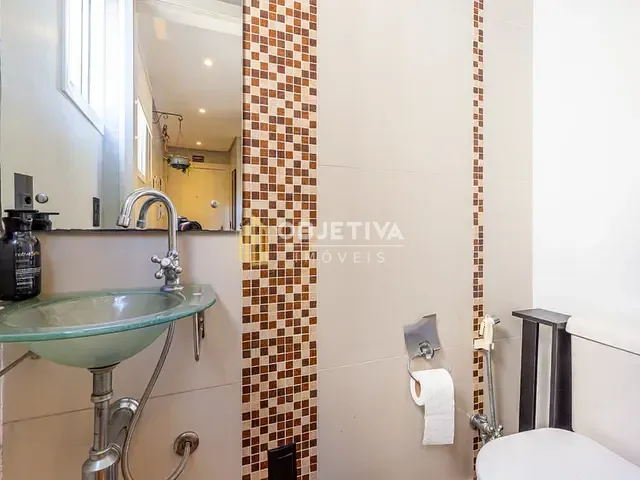 Apartamento 2 quartos e 4 banheiros, à venda, no bairro Petrópolis em Porto Alegre