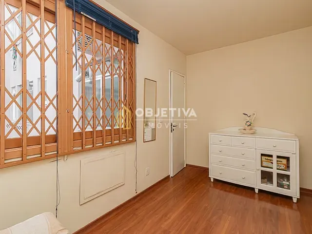Apartamento 2 quartos e 2 banheiros, à venda, no bairro Santana em Porto Alegre