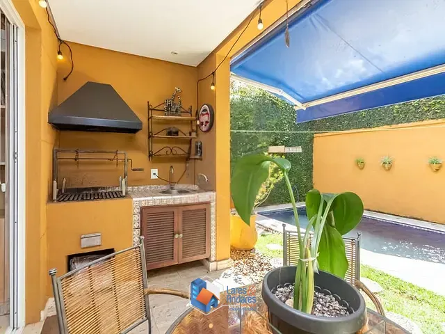 Casa 3 quartos e 5 banheiros, à venda, no bairro Alto da Boa Vista em São Paulo