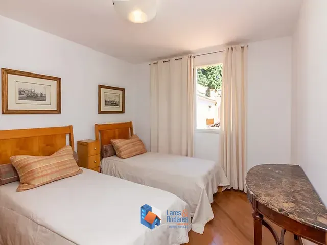 Casa 3 quartos e 5 banheiros, à venda, no bairro Alto da Boa Vista em São Paulo