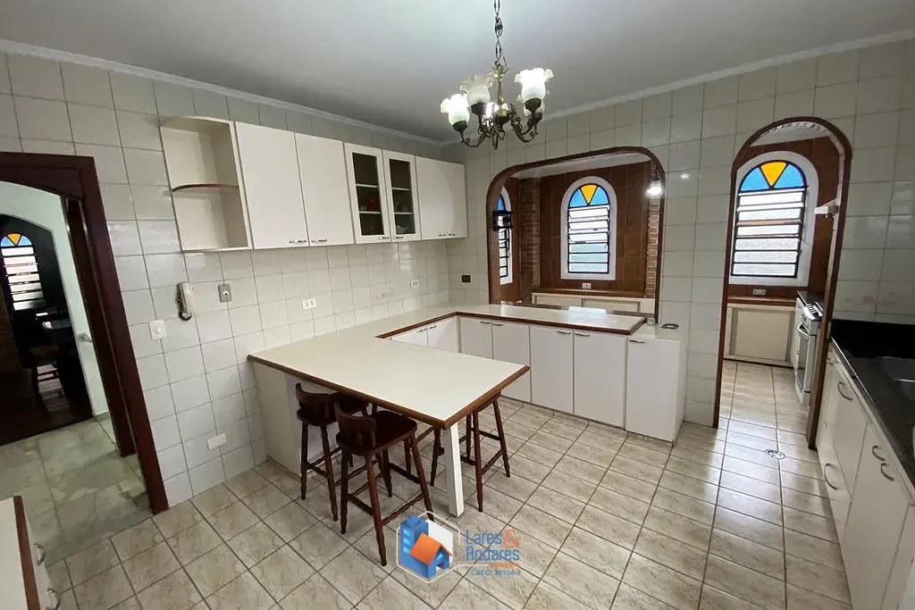 Casa, 3 quartos, 200 m² - Foto 1