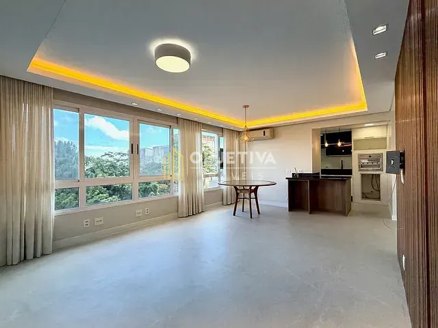 Apartamento 2 quartos e 2 banheiros, à venda, no bairro Petrópolis em Porto Alegre