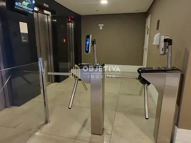 Sala à venda, no bairro São Sebastião em Porto Alegre