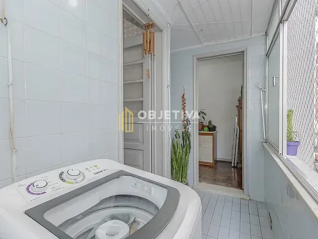 Apartamento 3 quartos e 3 banheiros, à venda, no bairro Menino Deus em Porto Alegre