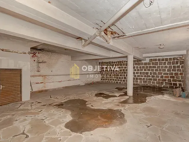 Casa 3 quartos e 4 banheiros, à venda, no bairro Floresta em Porto Alegre