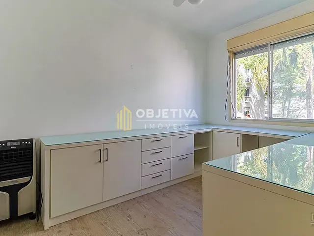 Apartamento 3 quartos e 2 banheiros, à venda, no bairro Passo da Areia em Porto Alegre