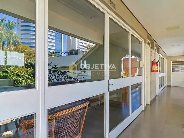 Apartamento 3 quartos e 2 banheiros, à venda, no bairro Passo da Areia em Porto Alegre