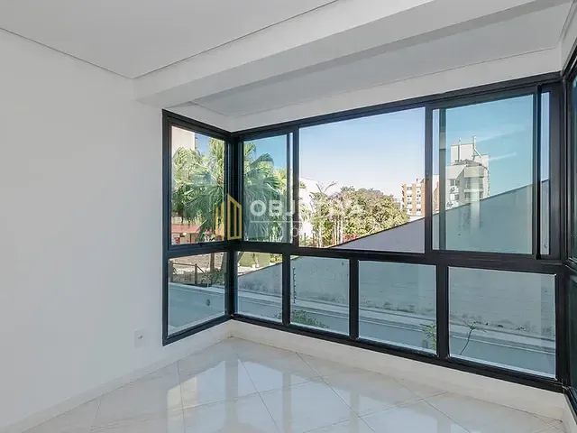 Apartamento 1 quarto e 2 banheiros, à venda, no bairro Menino Deus em Porto Alegre