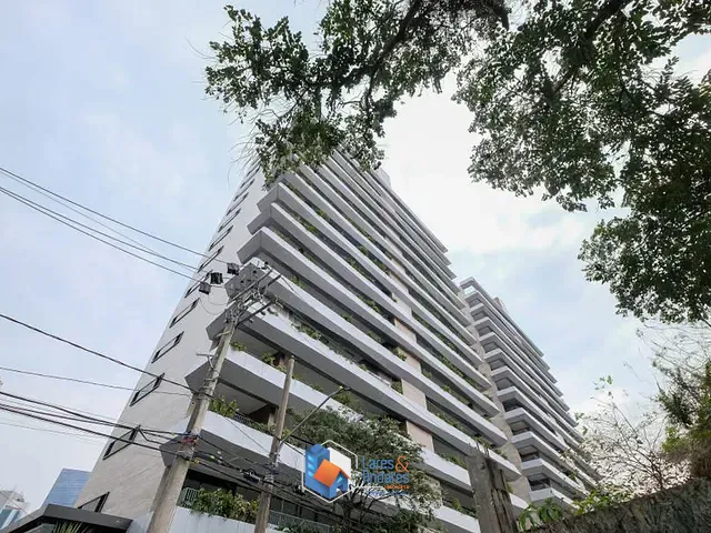 Apartamento 3 quartos e 3 banheiros, à venda, no bairro Vila Nova Conceição em São Paulo