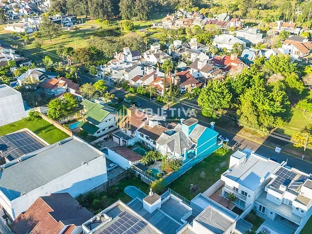 Terreno à venda, no bairro Marechal Rondon em Canoas