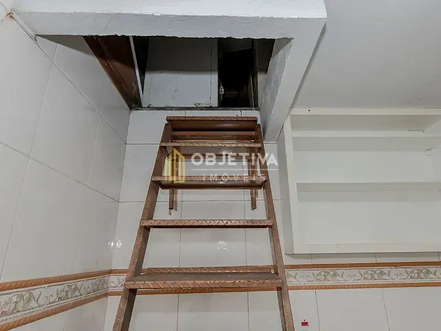 Loja à venda, no bairro Humaitá em Porto Alegre