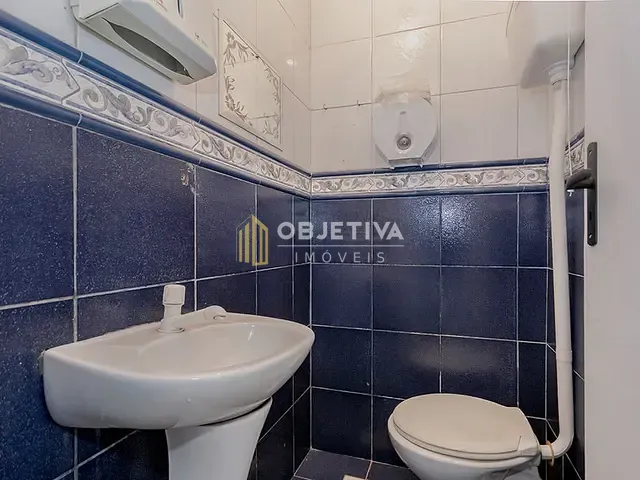 Loja à venda, no bairro Humaitá em Porto Alegre
