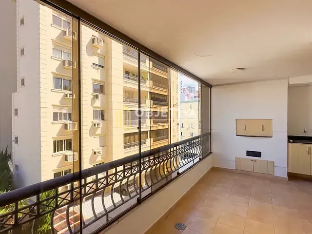 Apartamento 3 quartos e 5 banheiros, à venda, no bairro Higienópolis em Porto Alegre