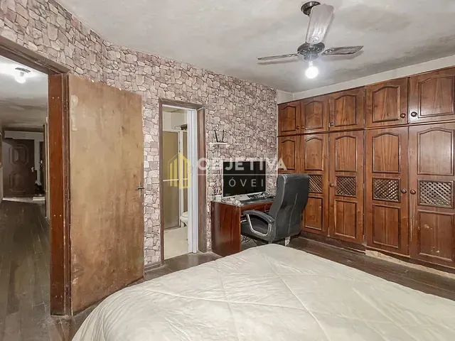 Casa 3 quartos e 1 banheiro, à venda, no bairro Jardim Botânico em Porto Alegre