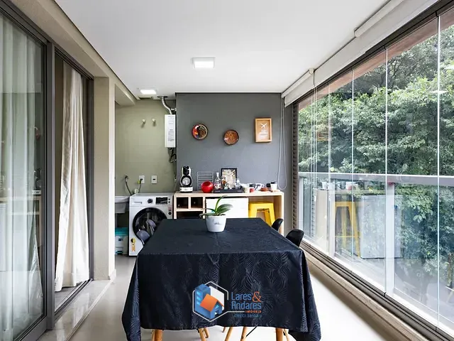 Apartamento 2 quartos e 2 banheiros, à venda, no bairro Mirandópolis em São Paulo
