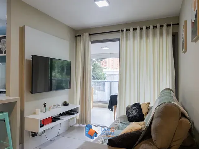 Apartamento 2 quartos e 2 banheiros, à venda, no bairro Mirandópolis em São Paulo