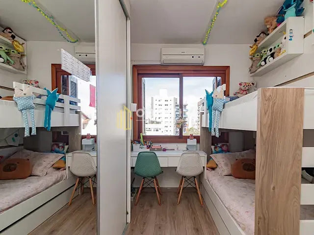 Apartamento 3 quartos e 3 banheiros, à venda, no bairro Rio Branco em Porto Alegre