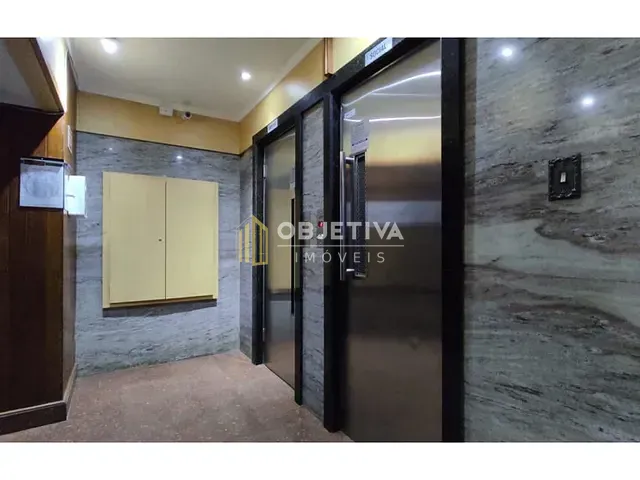 Apartamento 2 quartos e 2 banheiros, à venda, no bairro Cidade Baixa em Porto Alegre