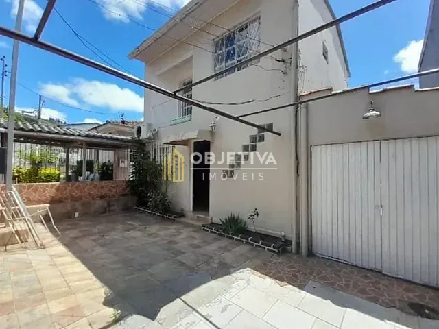 Casa 3 quartos e 2 banheiros, à venda, no bairro Morro Santana em Porto Alegre
