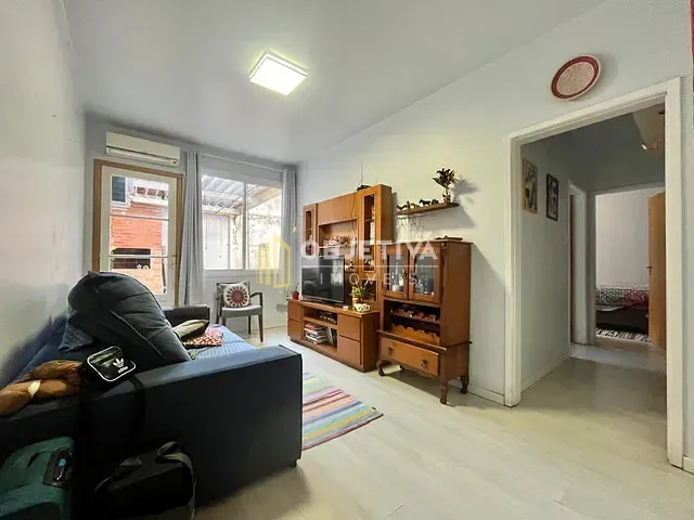 Apartamento 2 quartos e 2 banheiros, à venda, no bairro Cidade Baixa em Porto Alegre