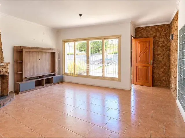 Casa 3 quartos e 3 banheiros, à venda, no bairro Centro em Canoas