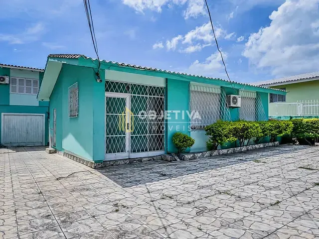Casa 3 quartos e 2 banheiros, à venda, no bairro Santa Tereza em Porto Alegre