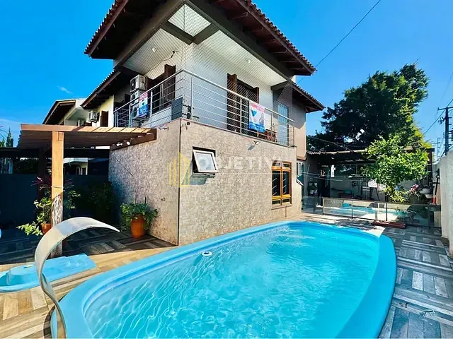Casa 3 quartos e 3 banheiros, à venda, no bairro Nossa Senhora das Graças em Canoas