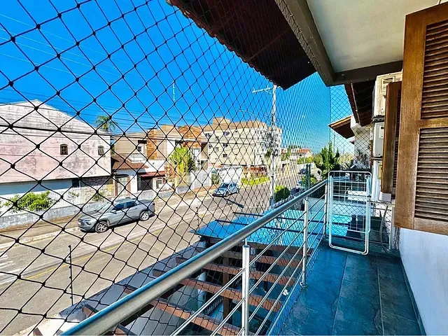 Casa 3 quartos e 3 banheiros, à venda, no bairro Nossa Senhora das Graças em Canoas