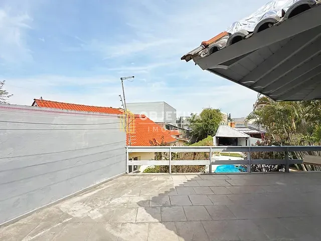 Casa 4 quartos e 4 banheiros, à venda, no bairro Ipanema em Porto Alegre