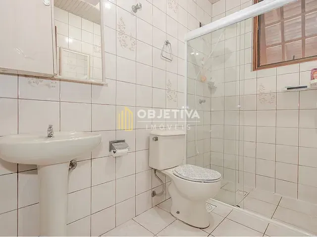 Casa 4 quartos e 3 banheiros, à venda, no bairro Passo da Areia em Porto Alegre