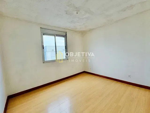 Apartamento 2 quartos e 1 banheiro, à venda, no bairro Olaria em Canoas