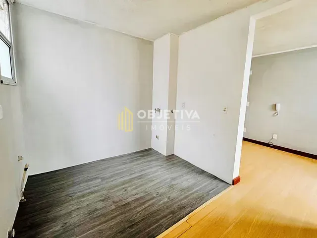 Apartamento 2 quartos e 1 banheiro, à venda, no bairro Olaria em Canoas