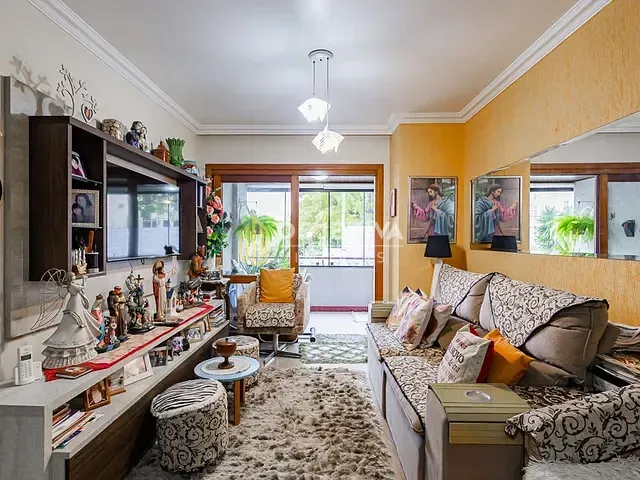 Apartamento 3 quartos e 2 banheiros, à venda, no bairro Santo Antônio em Porto Alegre