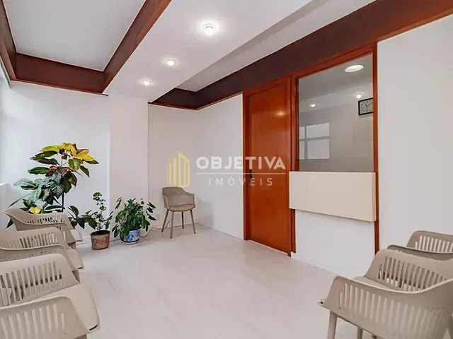 Sala à venda, no bairro Bom Fim em Porto Alegre