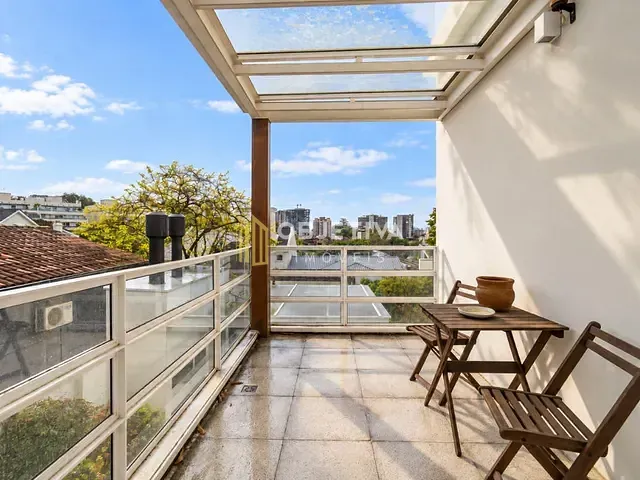 Casa 4 quartos e 5 banheiros, à venda, no bairro Três Figueiras em Porto Alegre